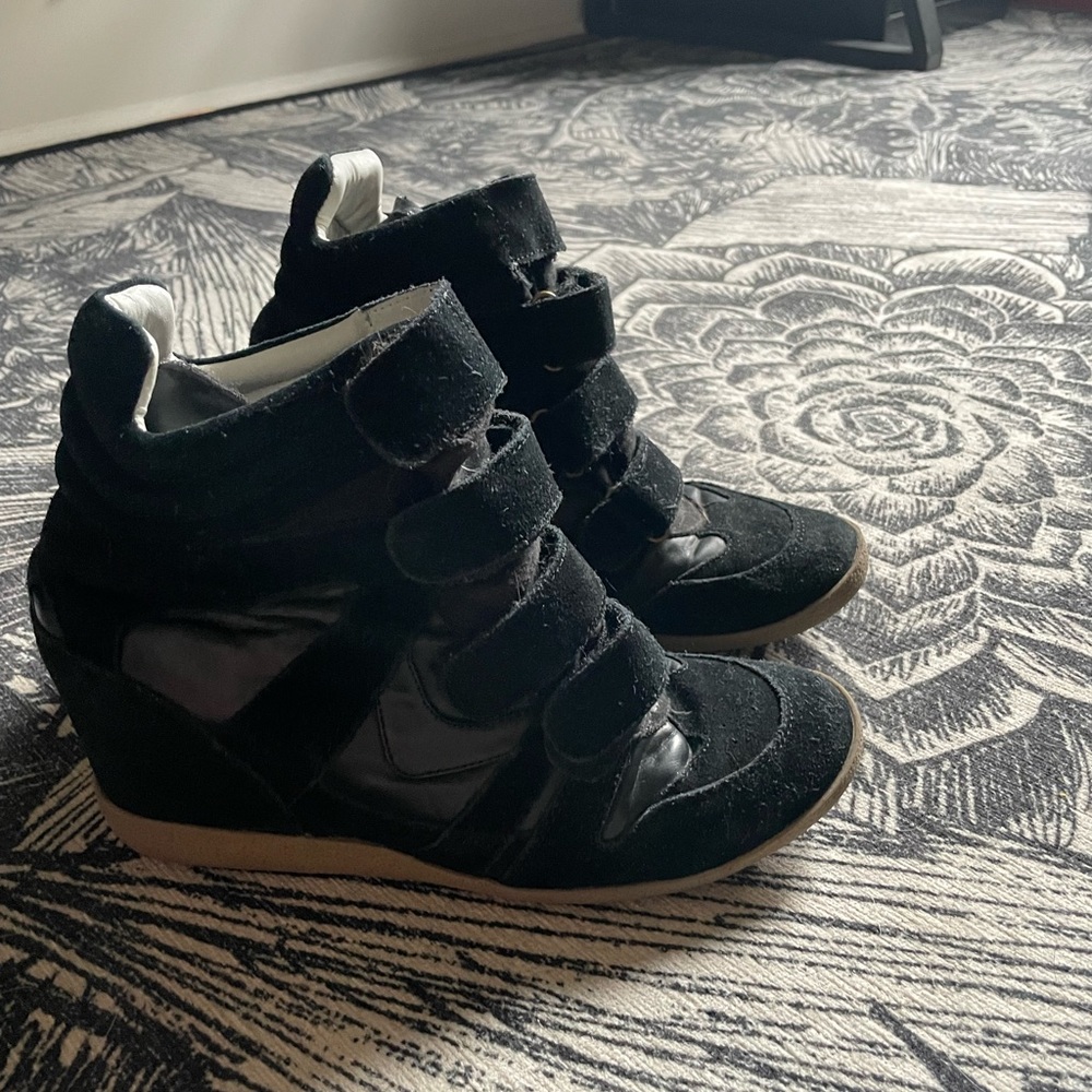 Steve Madden bleach hightop booties - 9